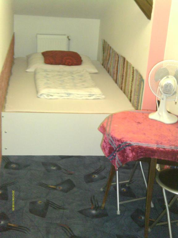 Ifi Hostel Печ Стая снимка